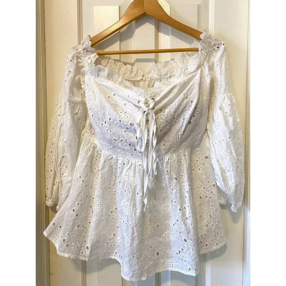 Dressfo white eyelet lace-up top XL, fits M